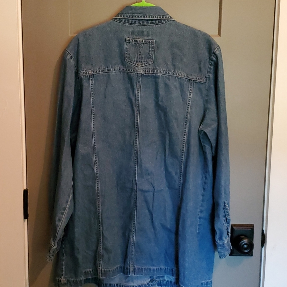 NEW DISTRESSED Denim snap button down sz L - MATERNITY - PERFECT PLUS SIZE BLOUS - Picture 4 of 4